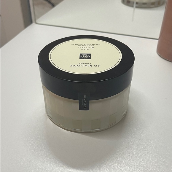 Jo Malone Wild Bluebell Body Creme - Picture 3 of 3